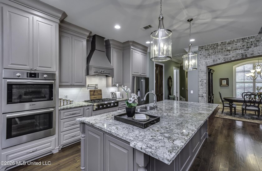 Experience luxury living in this custom-built, one-owner home - photo 21