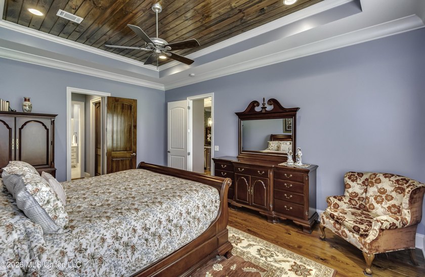 Experience luxury living in this custom-built, one-owner home - photo 34