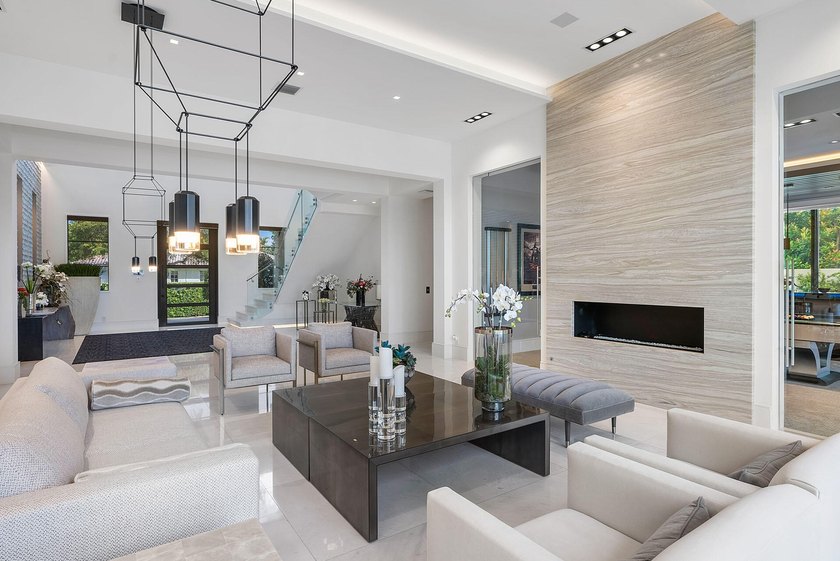 A commanding presence on Royal Palm Yacht &amp; Country Club's Grand - photo 9