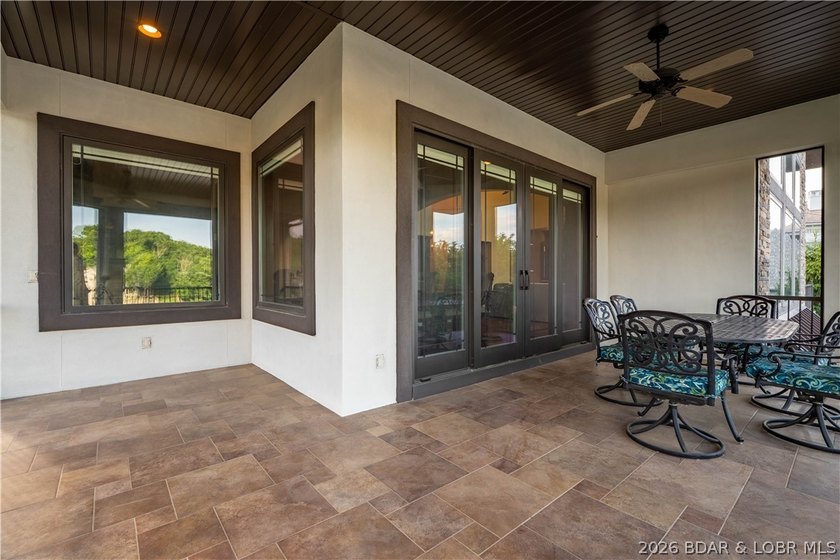 Custom-Built Lakefront Home in Sunrise Beach by Thomas - photo 14