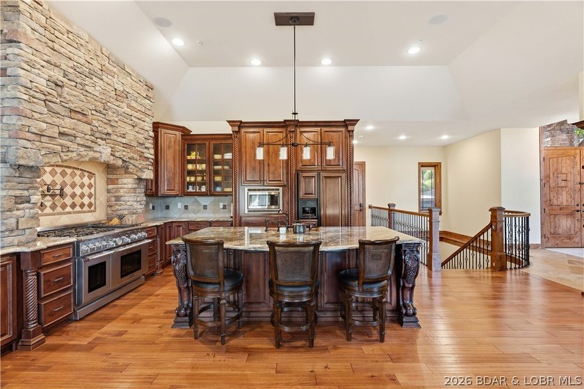 Custom-Built Lakefront Home in Sunrise Beach by Thomas - photo 17
