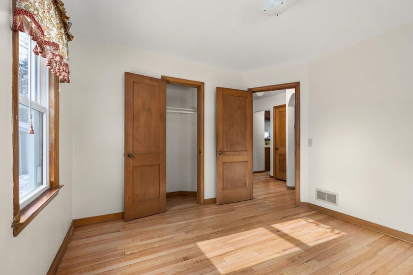 MOTIVATED SELLERS LISTED UNDER APPRAISAL VALUE !!!!!. Welcome - photo 19