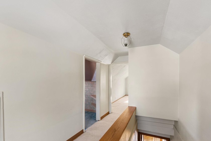MOTIVATED SELLERS LISTED UNDER APPRAISAL VALUE !!!!!. Welcome - photo 23