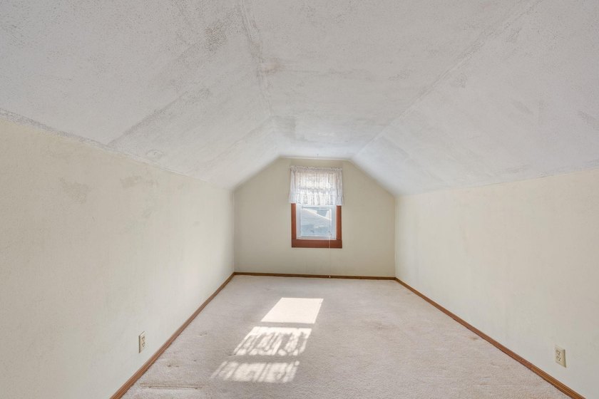 MOTIVATED SELLERS LISTED UNDER APPRAISAL VALUE !!!!!. Welcome - photo 26