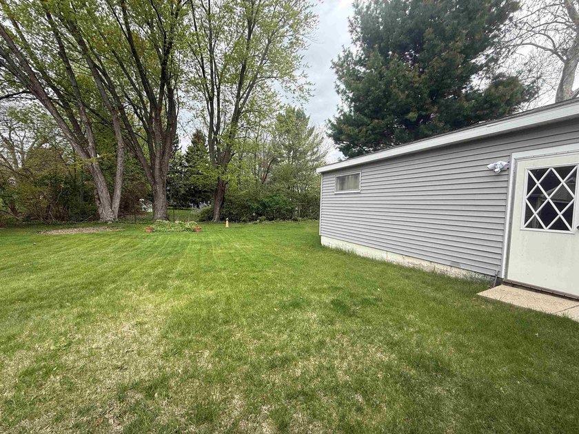 MOTIVATED SELLERS LISTED UNDER APPRAISAL VALUE !!!!!. Welcome - photo 34