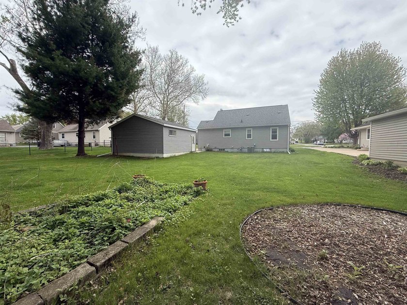 MOTIVATED SELLERS LISTED UNDER APPRAISAL VALUE !!!!!. Welcome - photo 36