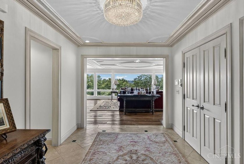 First time on the market since its full renovation and 6,500 SF - photo 12