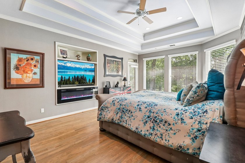 Beautiful single story home on a large heavily wooded home site - photo 20