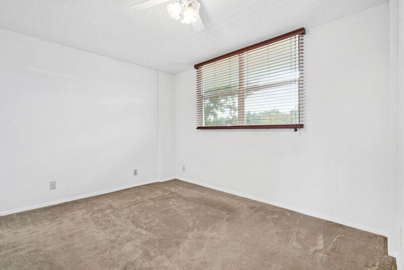 PRICE REDUCTION! This 2 bedroom 2 bath spacious condo is ready - photo 10