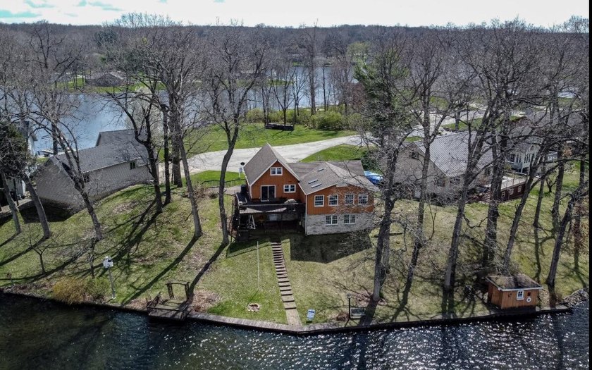 Lake LaTonka living at its finest! Nestled on a quiet cul-de-sac - photo 36