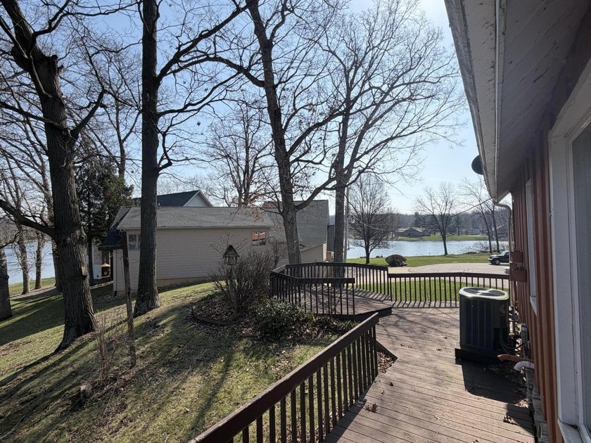 Lake LaTonka living at its finest! Nestled on a quiet cul-de-sac - photo 44