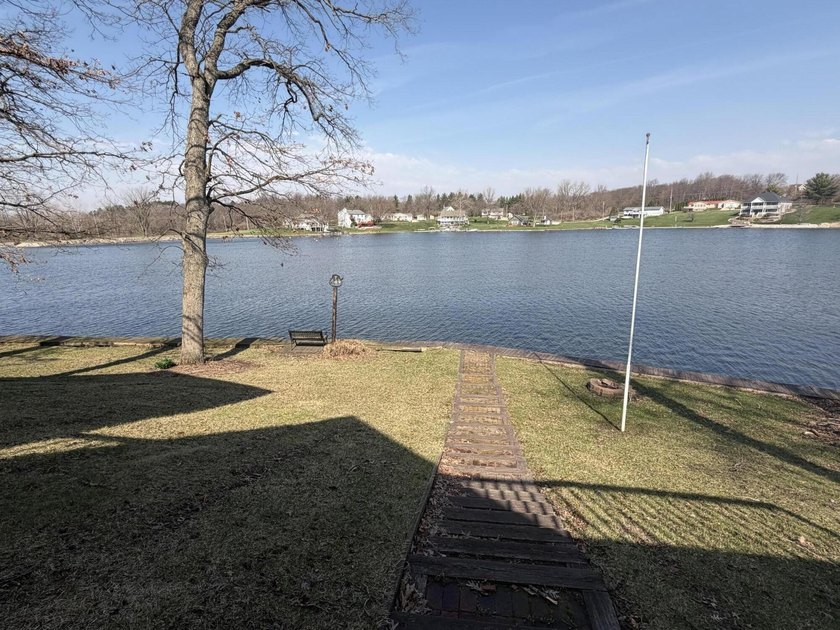 Lake LaTonka living at its finest! Nestled on a quiet cul-de-sac - photo 48