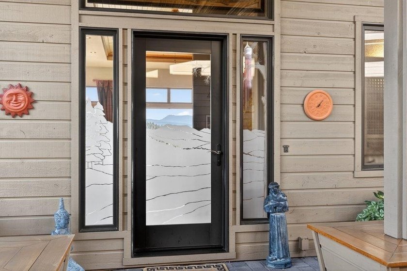 A Lifestyle Like No Other! Timeless mountain living awaits at - photo 4