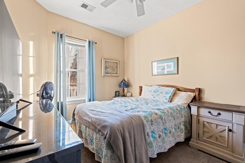 Fountain Pointe Unit 202 is a beautifully maintained 3 bedroom - photo 12