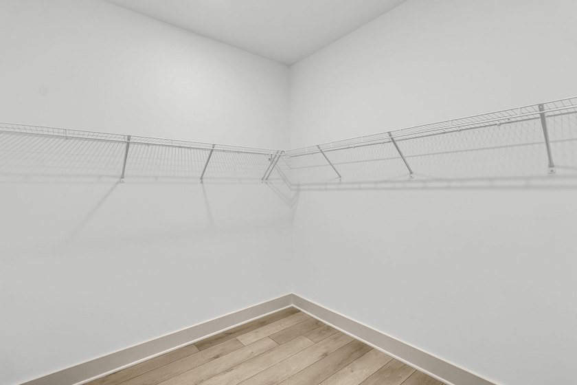 Up to $7,500 toward closing with lender and seller incentives! - photo 33
