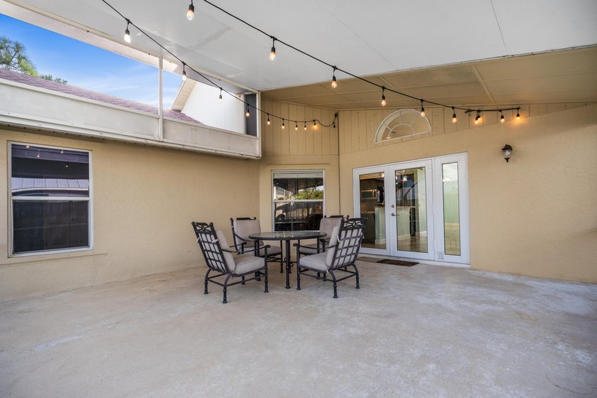 This well-maintained single-family residence is located in the - photo 33