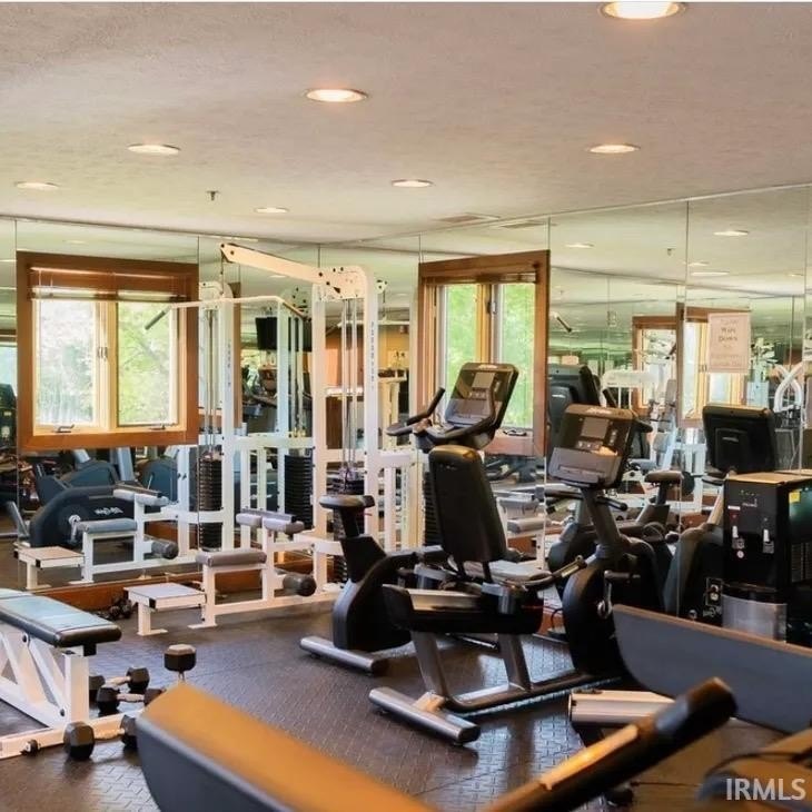 Enjoy easy one-level living and resort-style amenities at 9124 S - photo 17