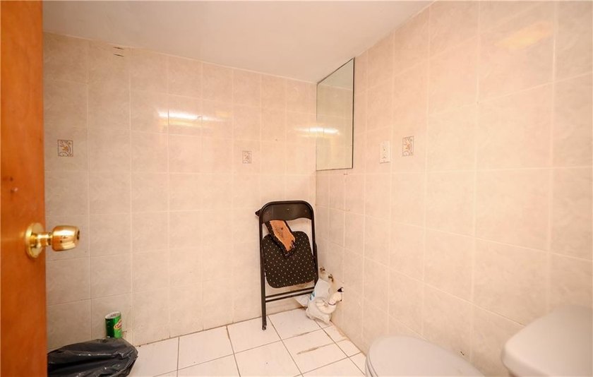 Truly an opportunity to own this large brick, 6 Family building - photo 22