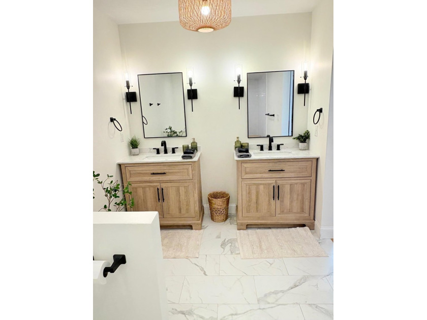 YOU FOUND IT !! This is an Amazing Investment Property or Just - photo 31