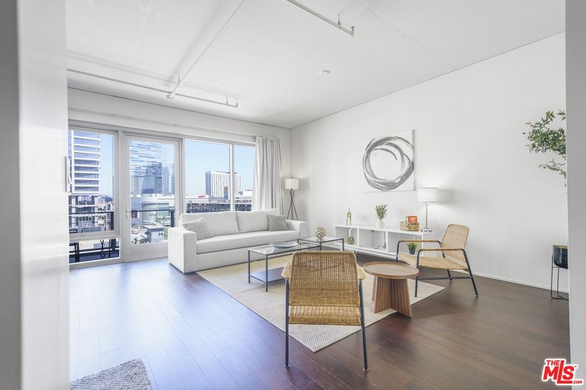 PRICED TO SELL - DON'T MISS THIS EXCEPTIONAL VALUE!!! This - photo 7