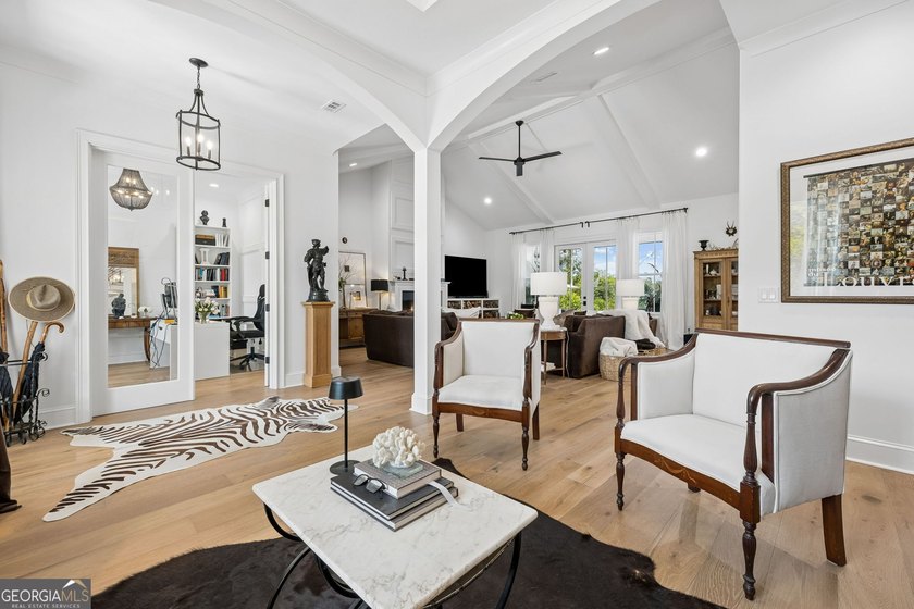 Exceptional craftsmanship and thoughtful design define this - photo 18