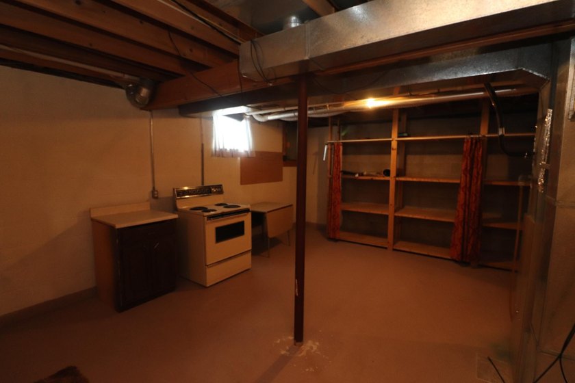 Move-in ready side-by-side townhome featuring 1 bedroom, 2 - photo 18