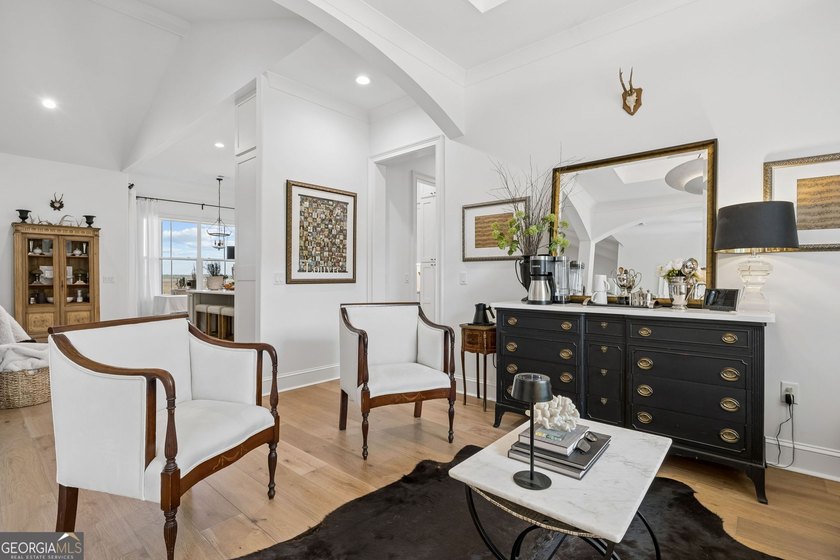 Exceptional craftsmanship and thoughtful design define this - photo 19