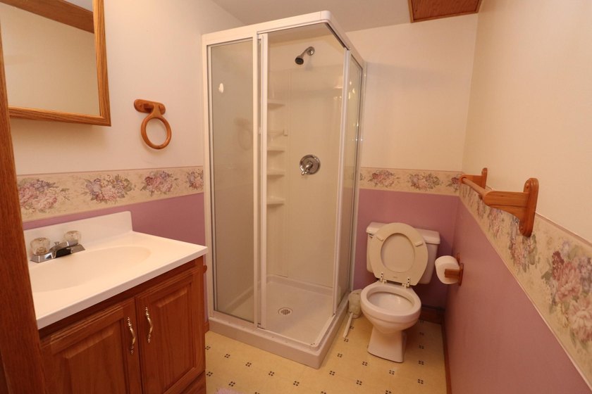 Move-in ready side-by-side townhome featuring 1 bedroom, 2 - photo 20