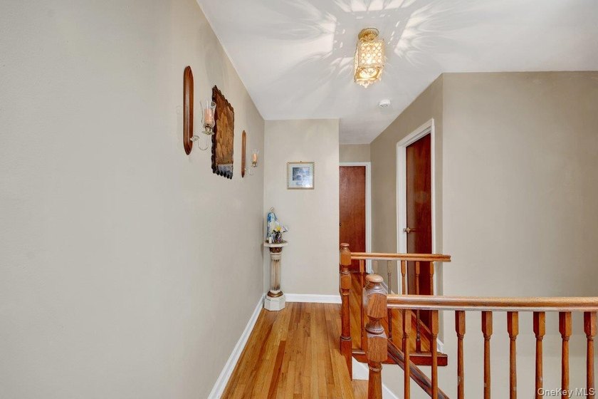 Income-Producing opportunity in Throggs Neck - Mother/Daughter - photo 21