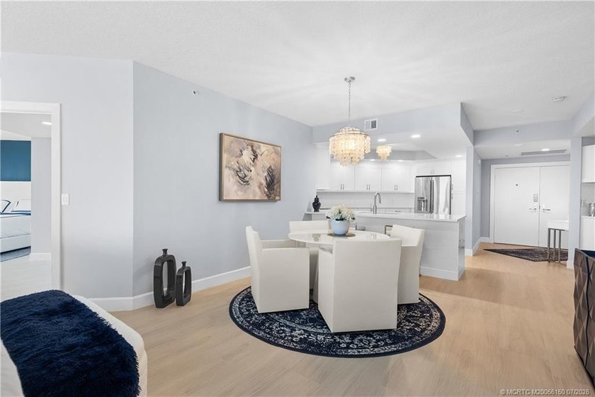 Completely remodeled with over $300,000 in custom renovations - photo 12