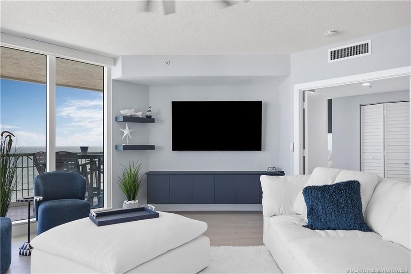 Completely remodeled with over $300,000 in custom renovations - photo 15