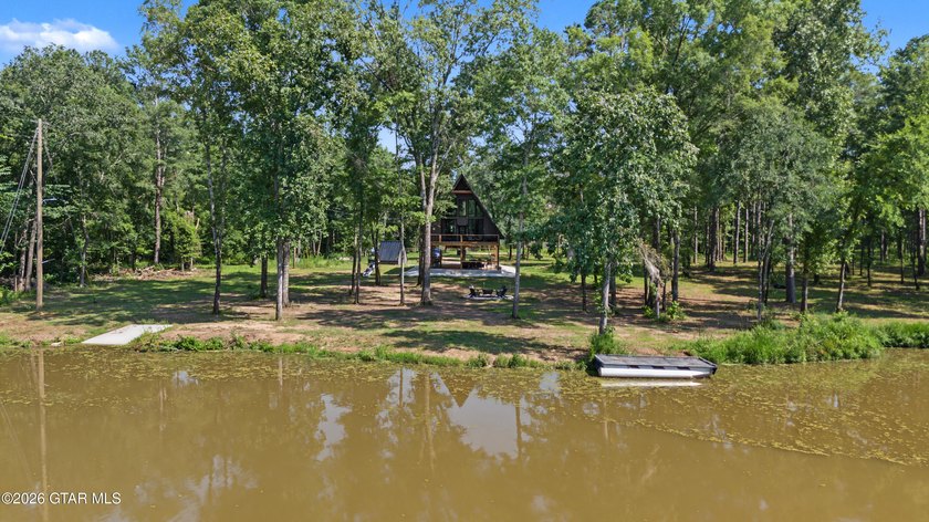 Escape to your own private waterfront retreat on the - photo 2