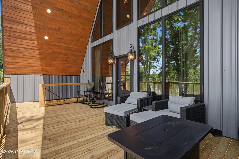 Escape to your own private waterfront retreat on the - photo 8