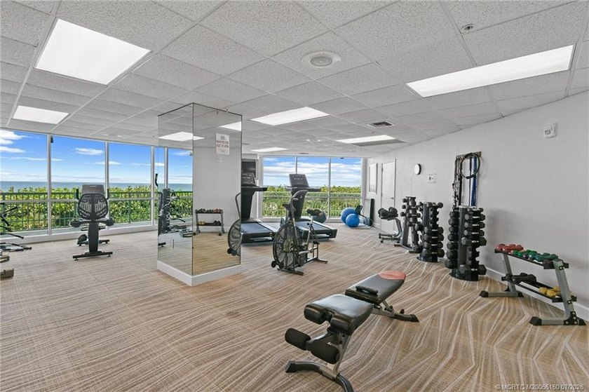 Completely remodeled with over $300,000 in custom renovations - photo 45