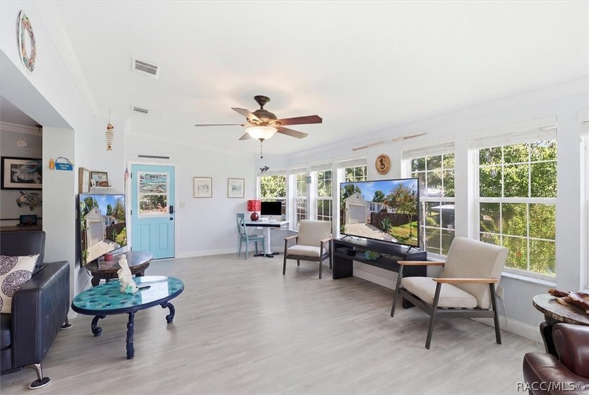 Welcome to 8421 W. Scott Court in beautiful Chassahowitzka, a - photo 20