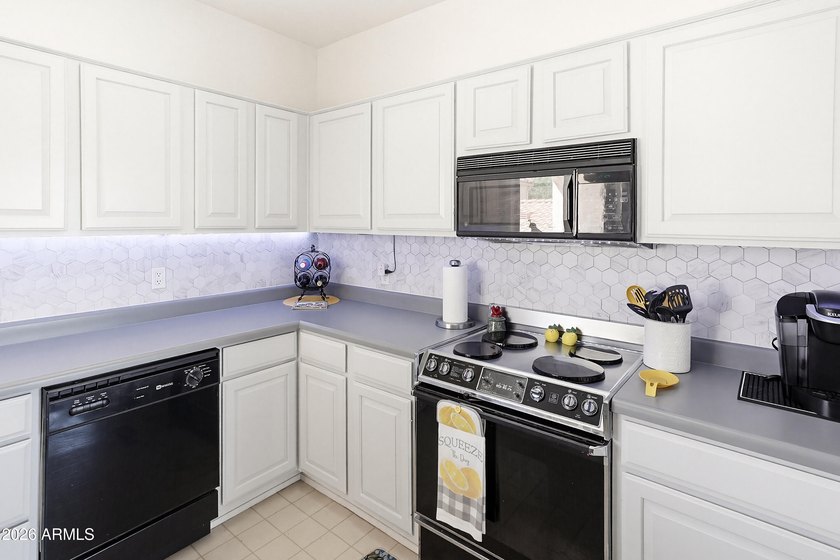 Don't miss this rare chance to own one of only eight penthouse - photo 21