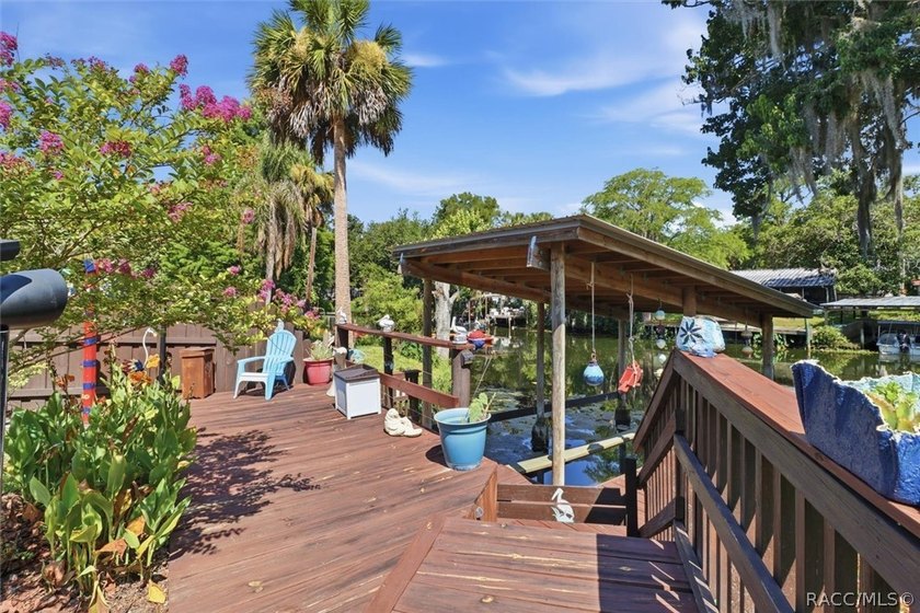 Welcome to 8421 W. Scott Court in beautiful Chassahowitzka, a - photo 38