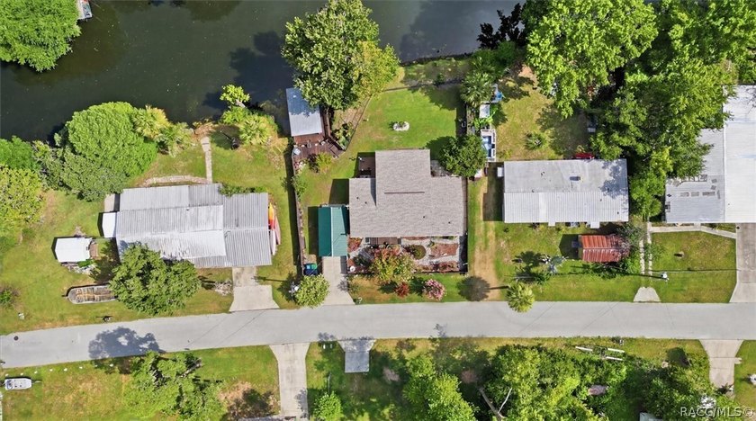 Welcome to 8421 W. Scott Court in beautiful Chassahowitzka, a - photo 49
