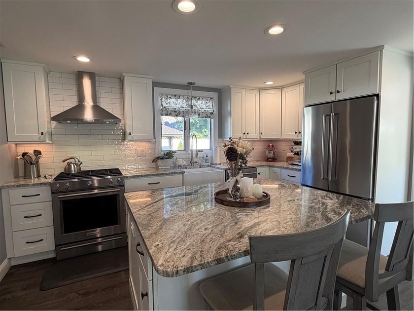 Stunning Turn-Key Colonial ideally located in Governor Francis - photo 15