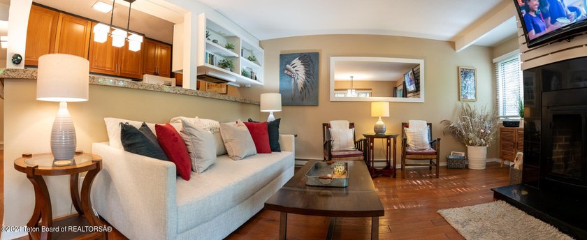 This 1 bedroom condo, completely remodeled in the past 8 years - photo 3