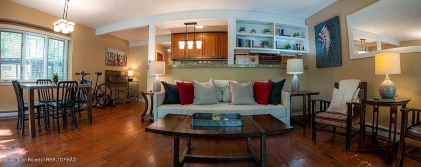 This 1 bedroom condo, completely remodeled in the past 8 years - photo 4