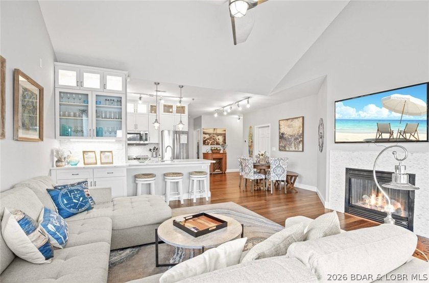 THIS ONE HAS IT ALL! Perched at the penthouse level, this - photo 38