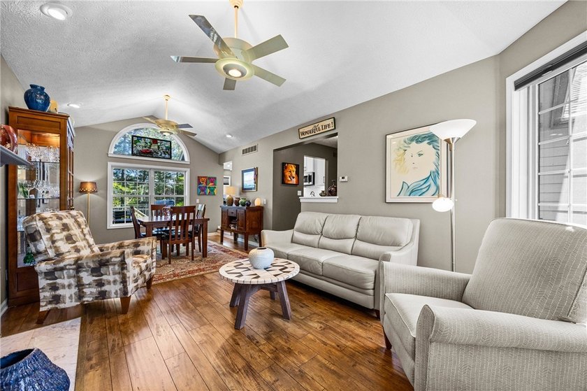 Total perfection! Thinking about right-sizing? Welcome home! - photo 16