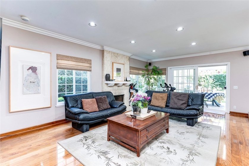 This Exquisite Residence Offers a Rare Balance of Thoughtful - photo 16