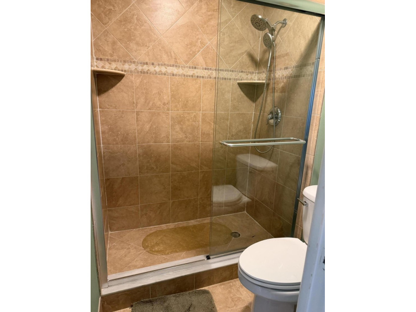 1 Story villa... 2 Bedroom 2 Bath... Gated community ...Updated - photo 9