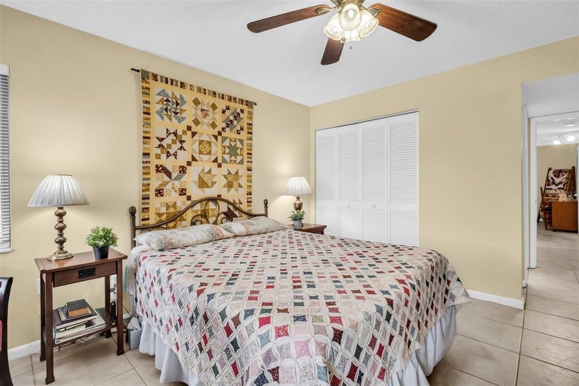 Beautiful 2-bedroom, 2-bath condo in the highly desirable - photo 21