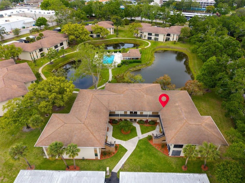 Beautiful 2-bedroom, 2-bath condo in the highly desirable - photo 28