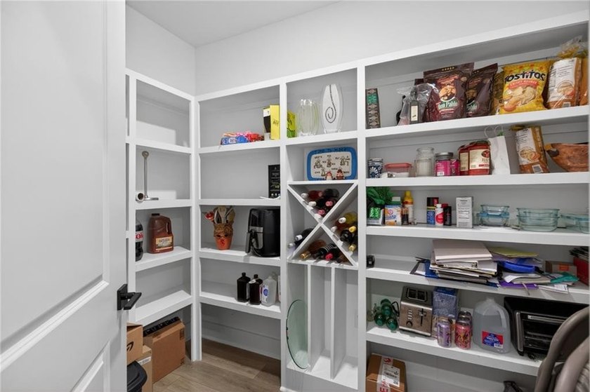 SPECTACULAR 3 BR/ 2 BA FLOORPLAN!!! Welcome to effortless luxury - photo 11