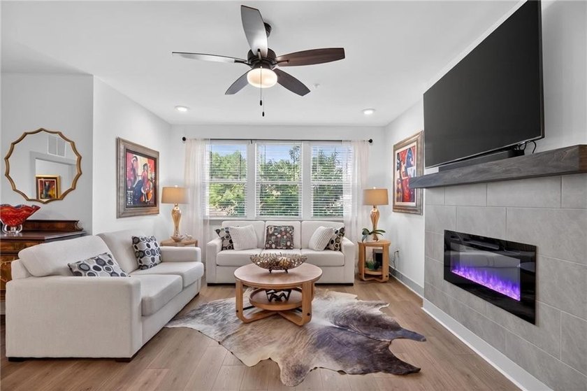SPECTACULAR 3 BR/ 2 BA FLOORPLAN!!! Welcome to effortless luxury - photo 15