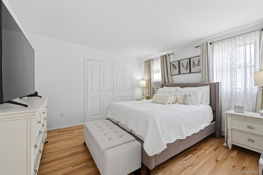 This pristine raised ranch may be just what you're loooking for! - photo 15